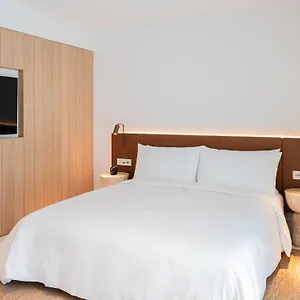 https://the-standard-ibiza.balearic-islands.net